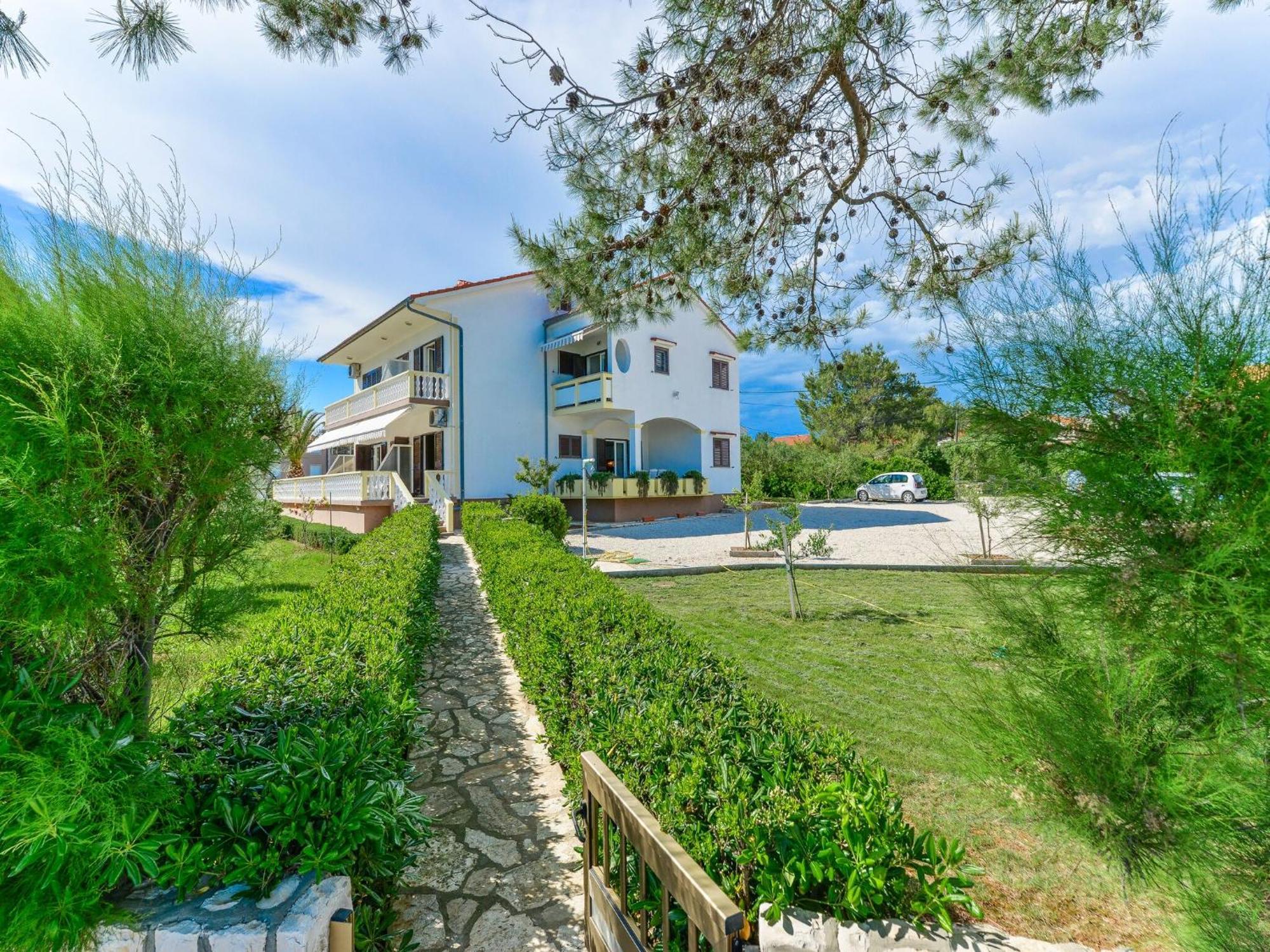 Apartments In House Liveric In Vir At The Beach Exterior photo